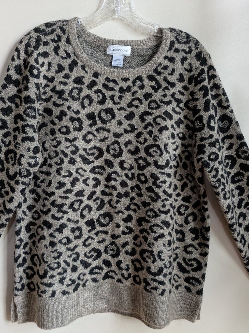 liz clairborne size large leopard print sweater long sleeve  #677
